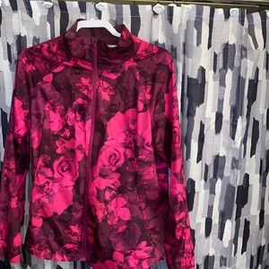 North face windbreaker